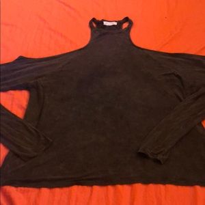 Chocker style loose fitting